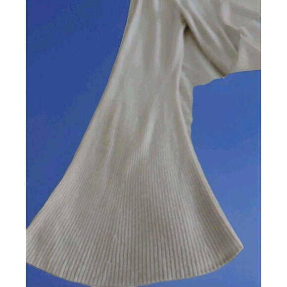 White House Black Market Ivory Sweater sz Large Bell Sleeves Boho Classic Chic - Picture 3 of 6